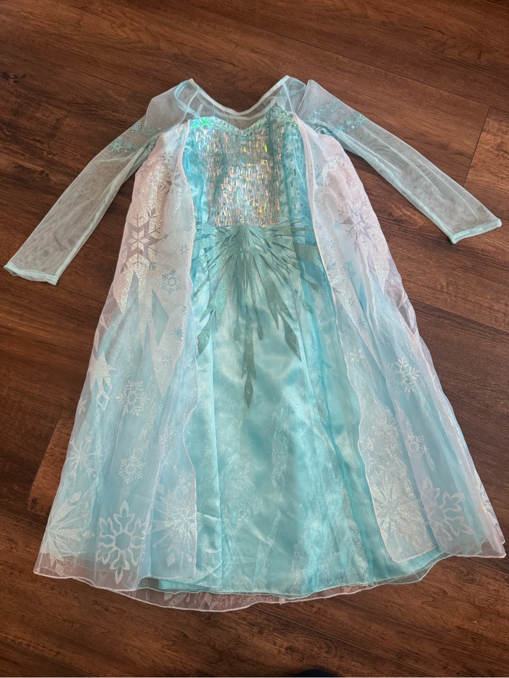 Disney Store size 5/6 Girls Elsa Frozen Dress Up Costume